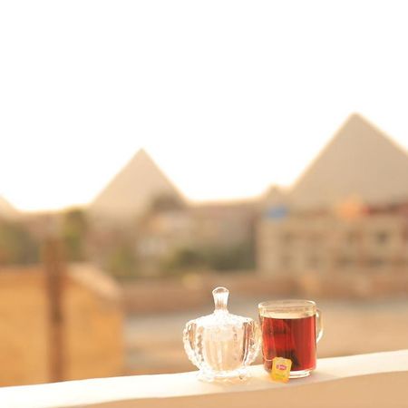 Magic Golden Pyramids View Hotel Kafrat al Jabal Bagian luar foto
