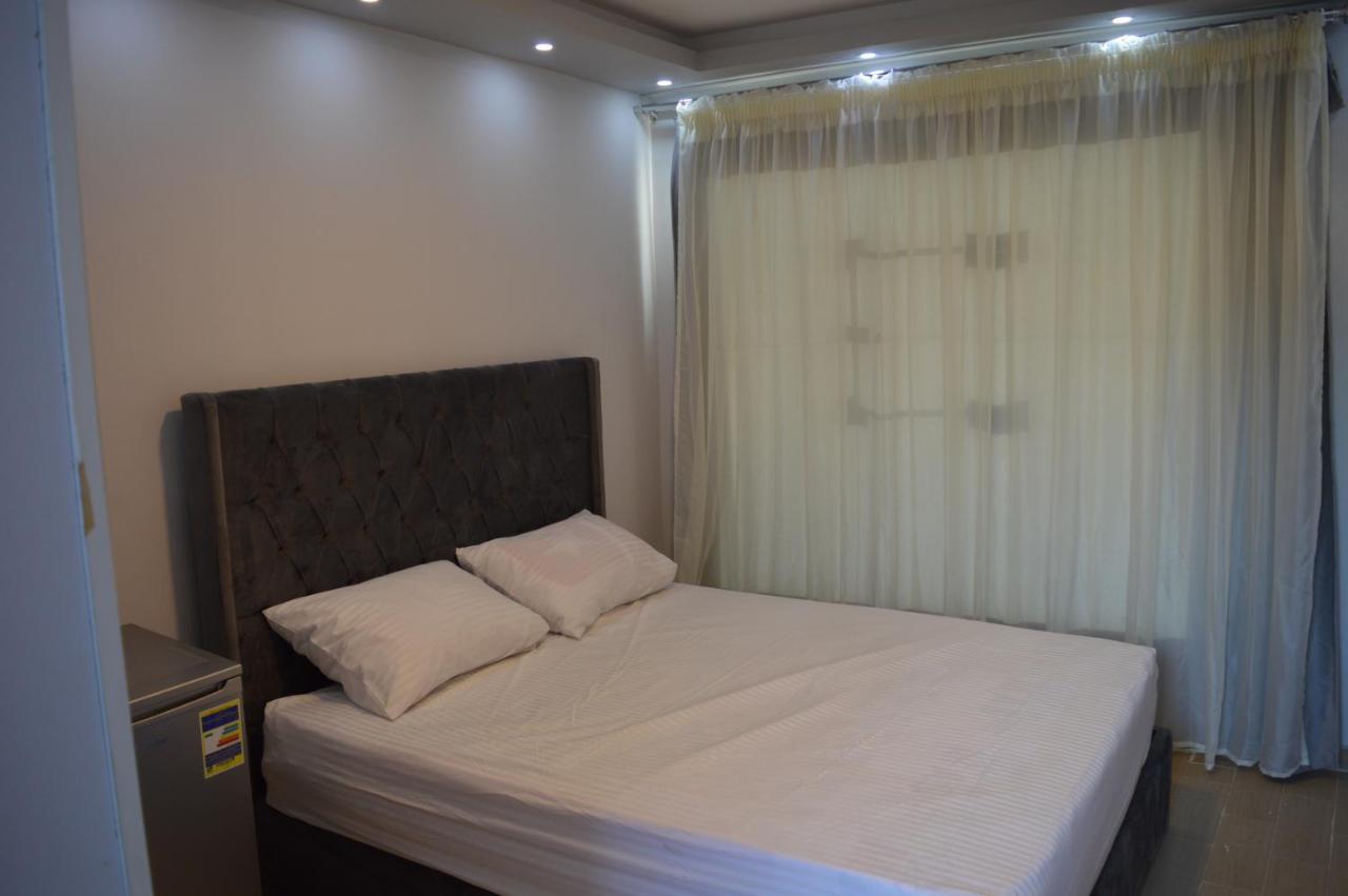 Magic Golden Pyramids View Hotel Kafrat al Jabal Bagian luar foto