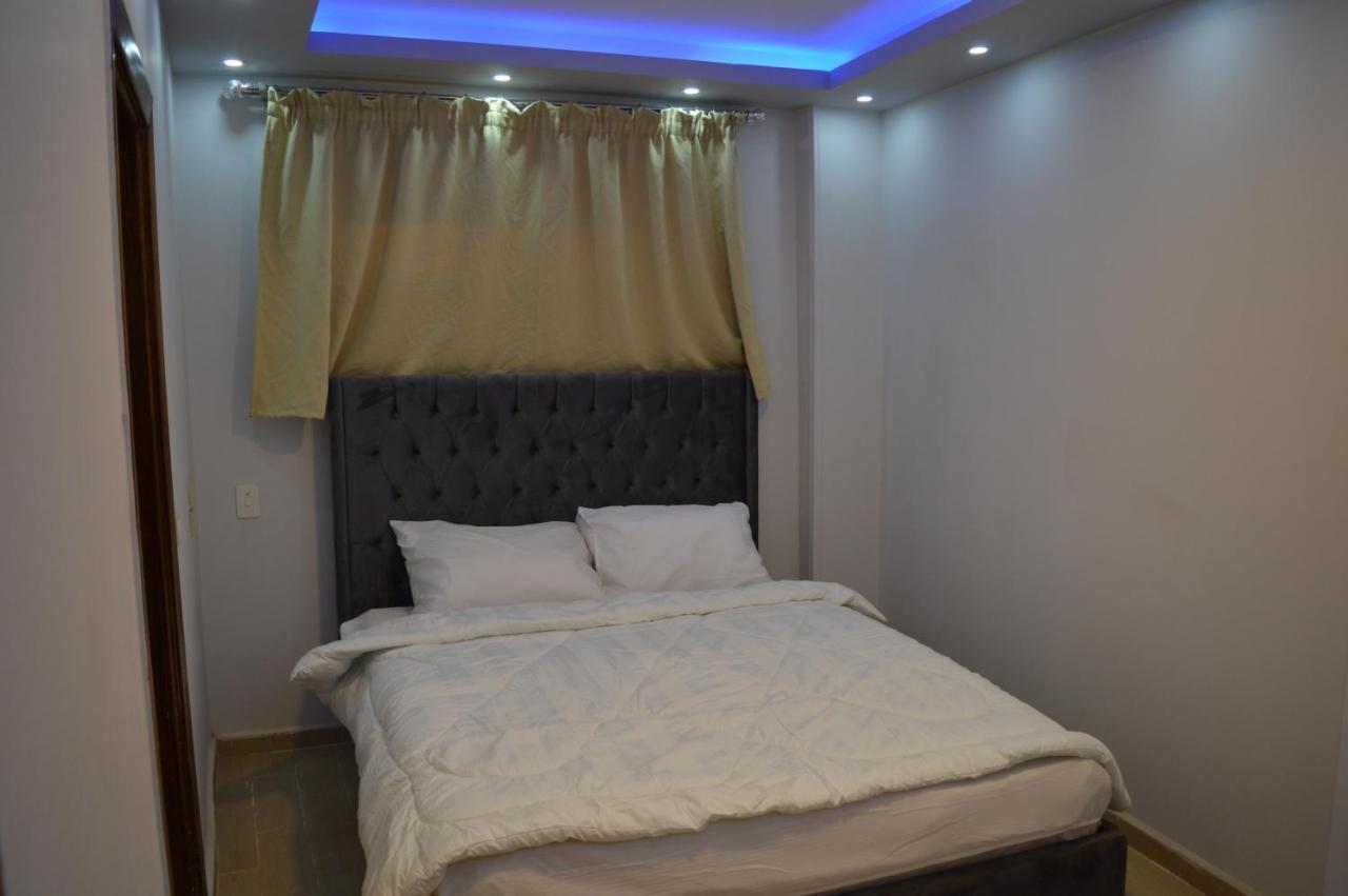 Magic Golden Pyramids View Hotel Kafrat al Jabal Bagian luar foto