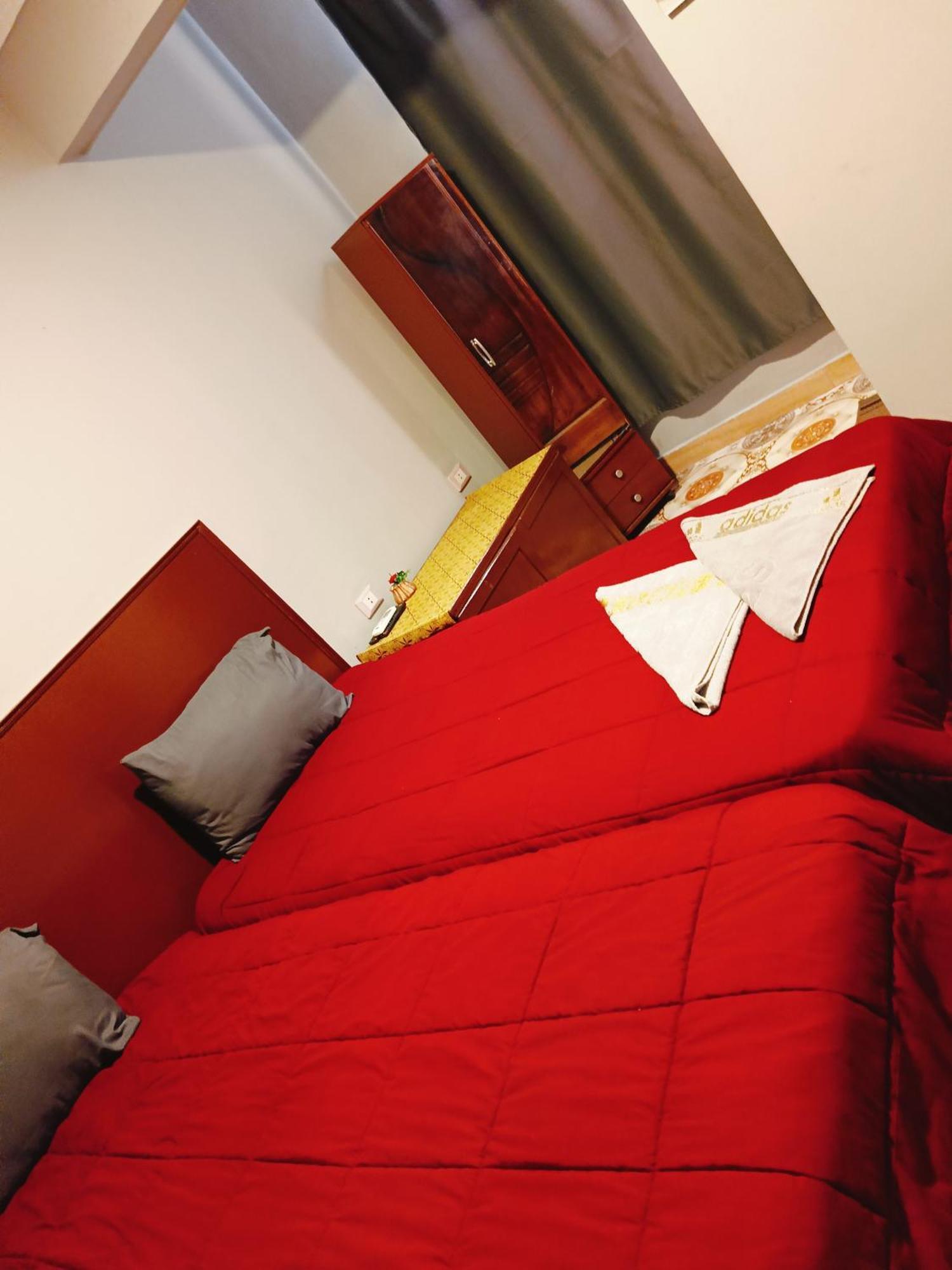 Magic Golden Pyramids View Hotel Kafrat al Jabal Bagian luar foto