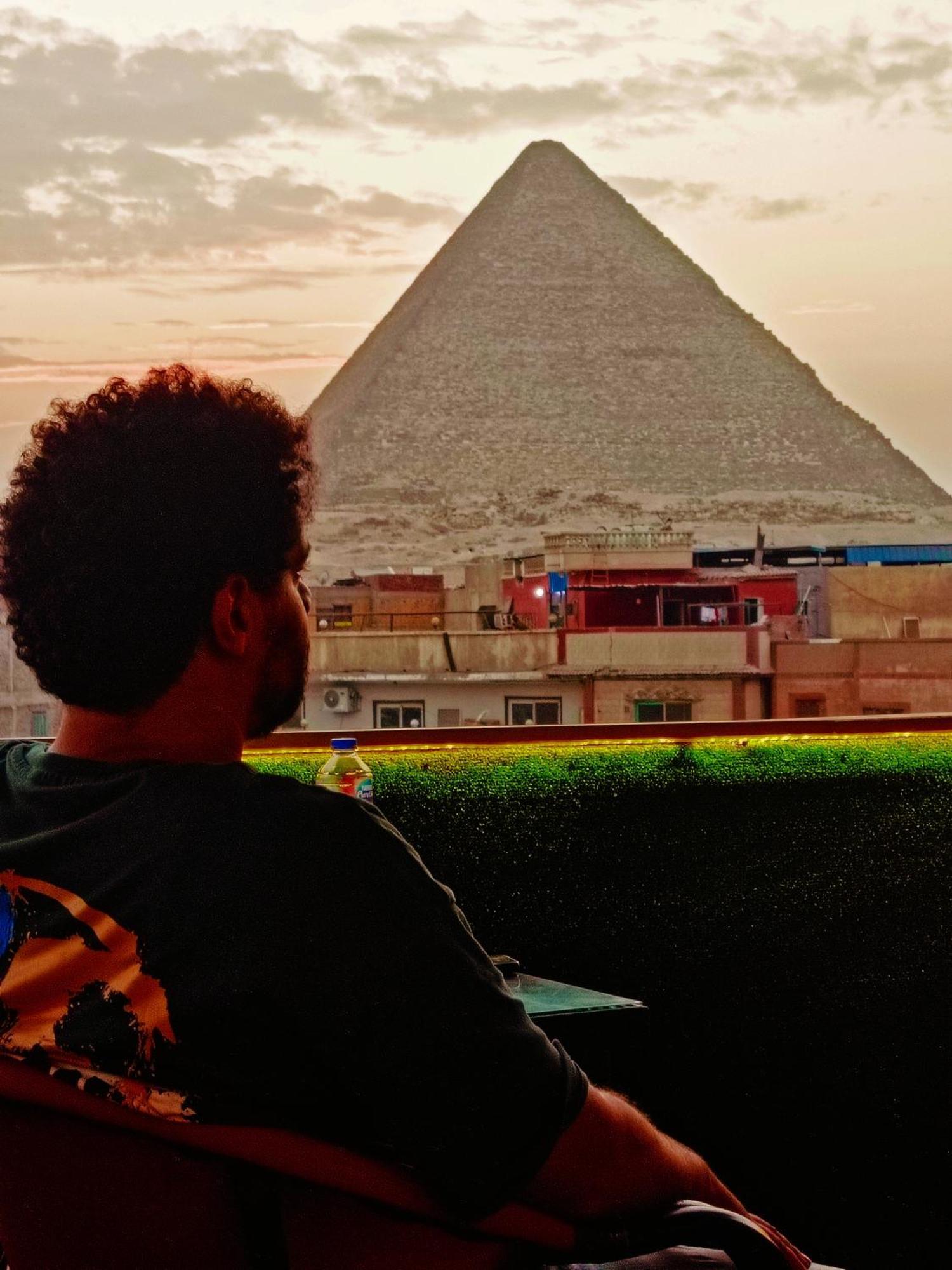 Magic Golden Pyramids View Hotel Kafrat al Jabal Bagian luar foto