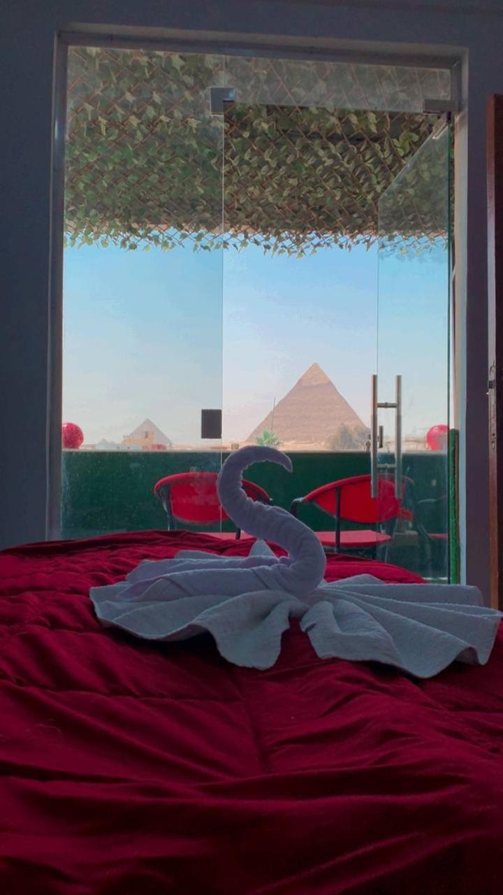 Magic Golden Pyramids View Hotel Kafrat al Jabal Bagian luar foto