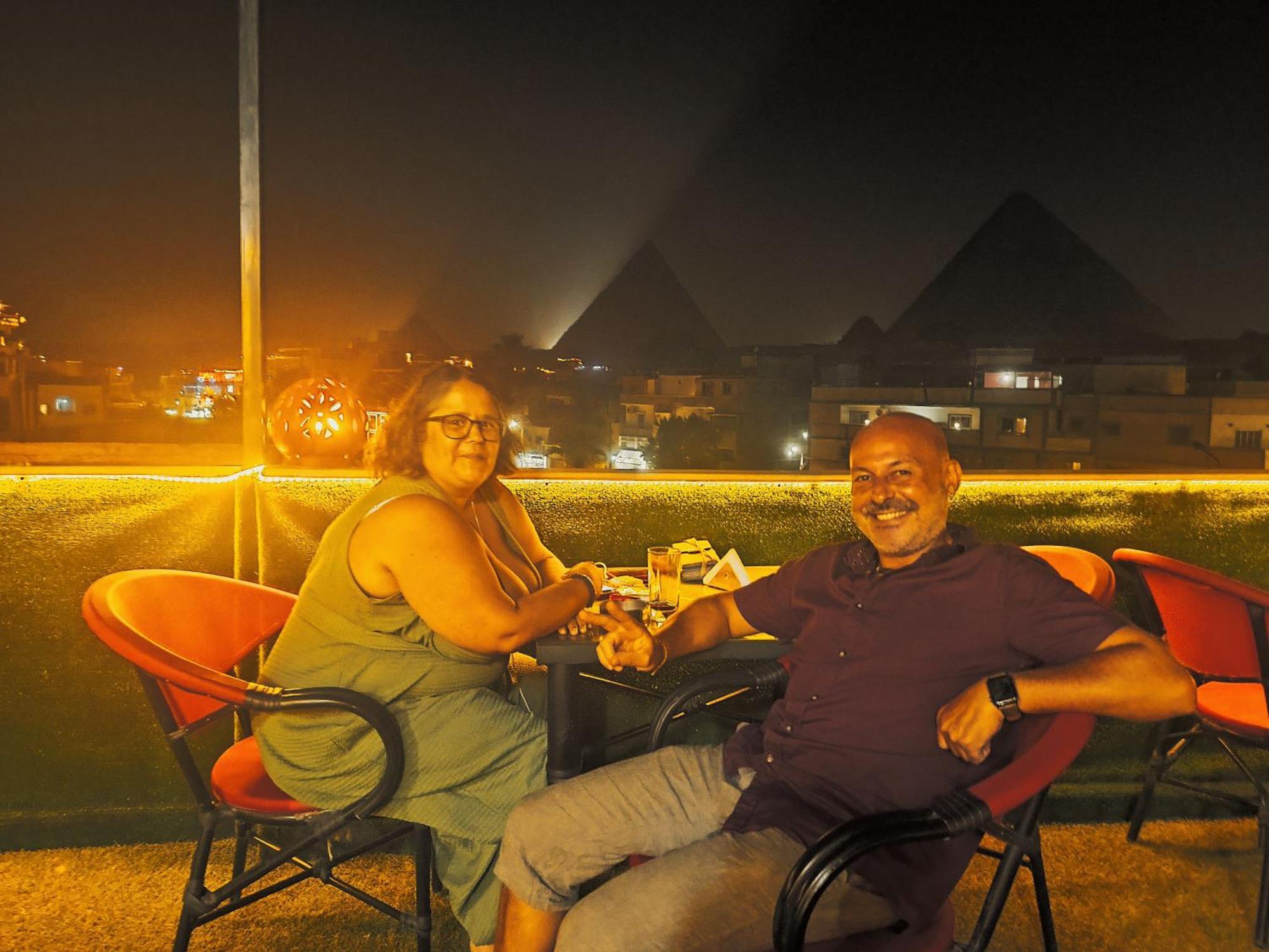 Magic Golden Pyramids View Hotel Kafrat al Jabal Bagian luar foto